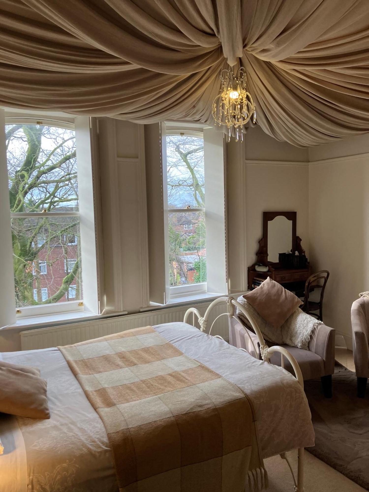 Cornerstones Guest House سيل المظهر الخارجي الصورة