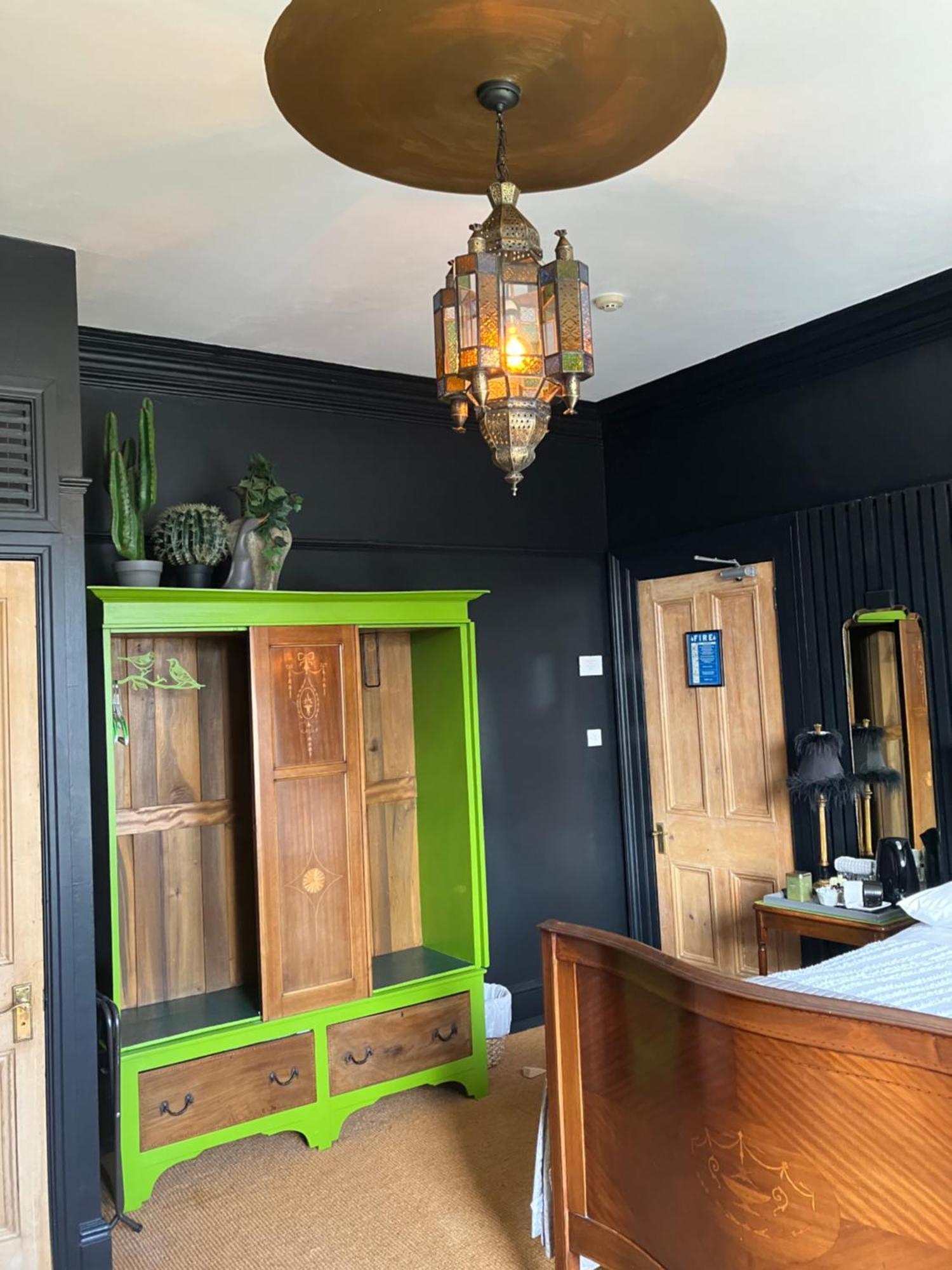 Cornerstones Guest House سيل المظهر الخارجي الصورة