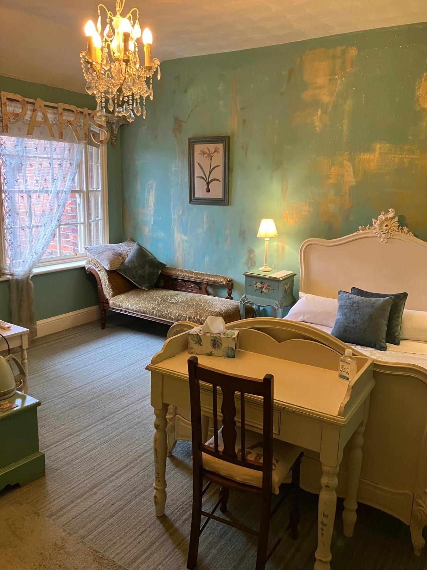 Cornerstones Guest House سيل المظهر الخارجي الصورة