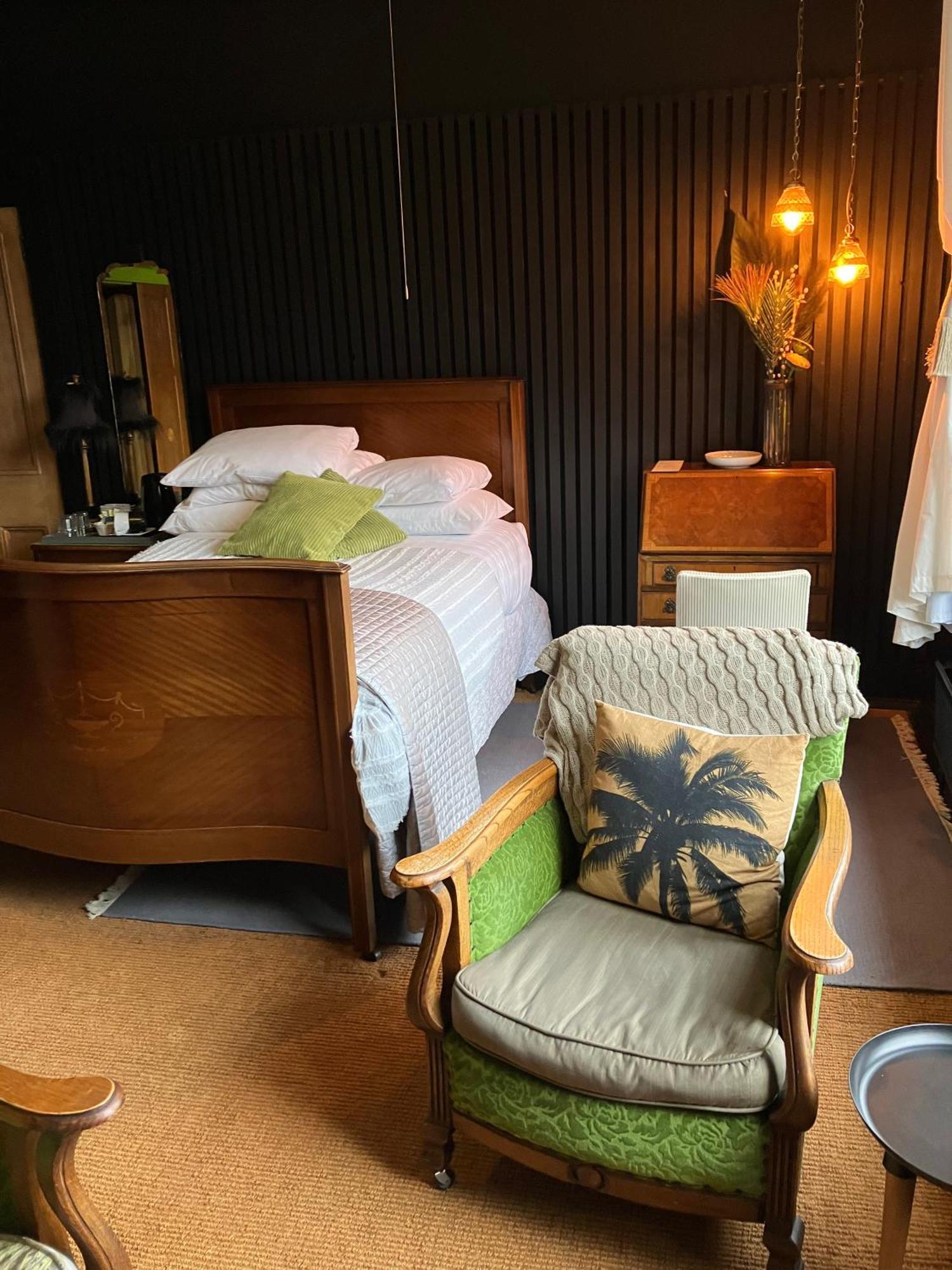 Cornerstones Guest House سيل المظهر الخارجي الصورة