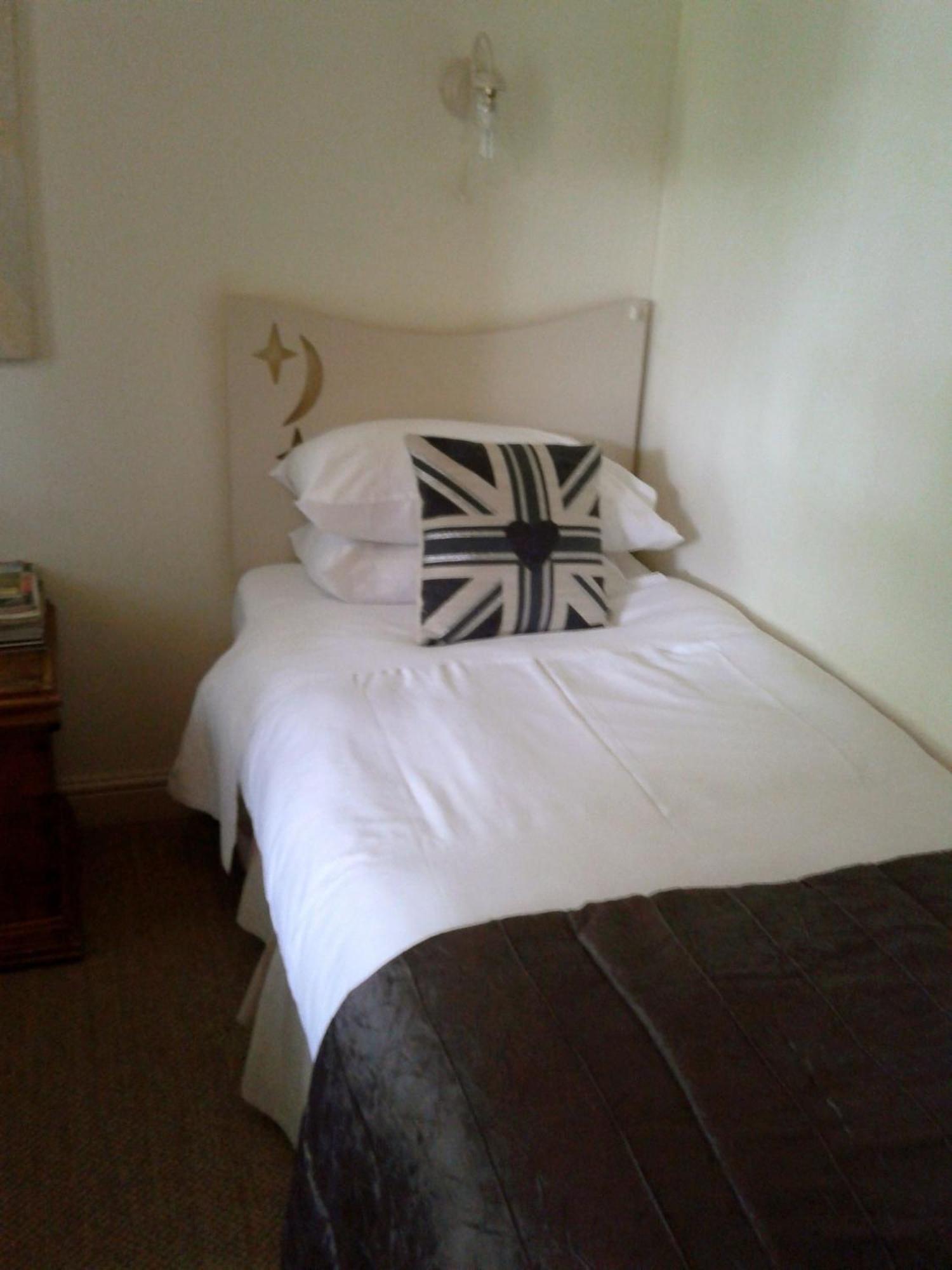 Cornerstones Guest House سيل المظهر الخارجي الصورة