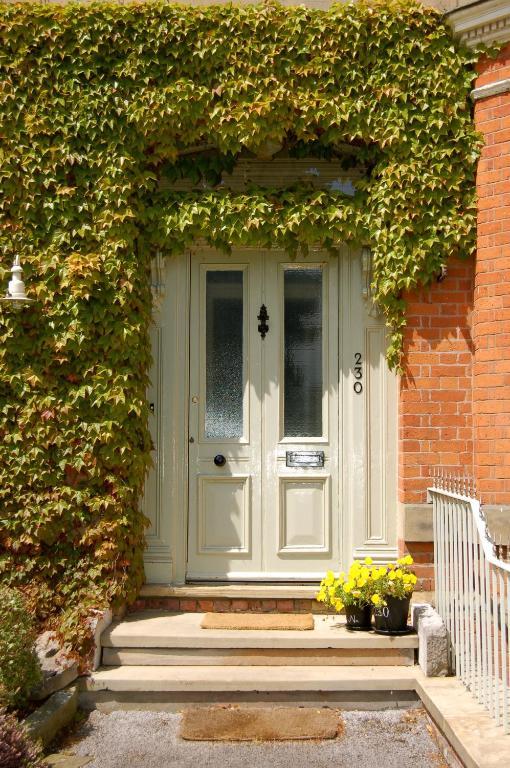 Cornerstones Guest House سيل المظهر الخارجي الصورة